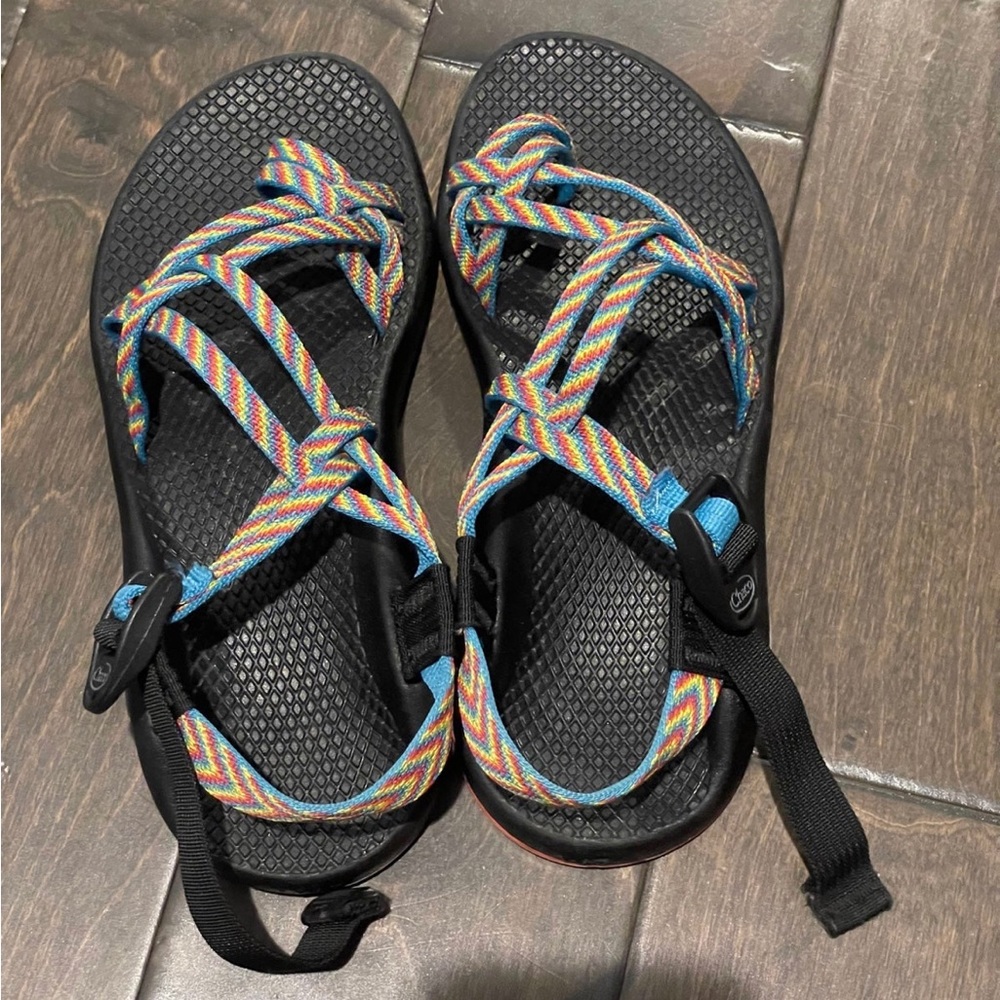 Women’s size 7 chacos